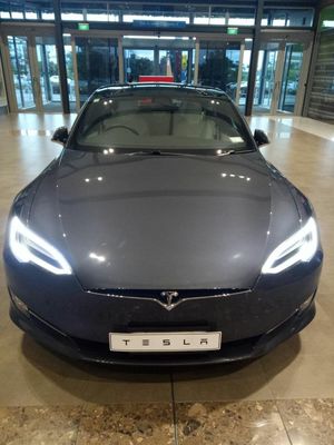 Product picture Modern car